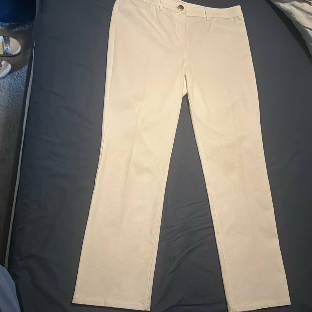 Chico’s white lightweight stretch jeans size 1.5, US size 10